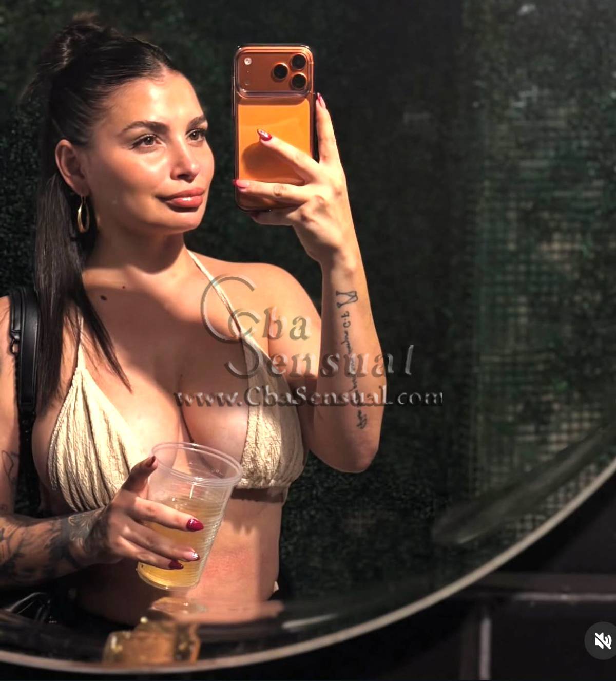 NELLA | Escorts y acompañantes de CbaSensual.com